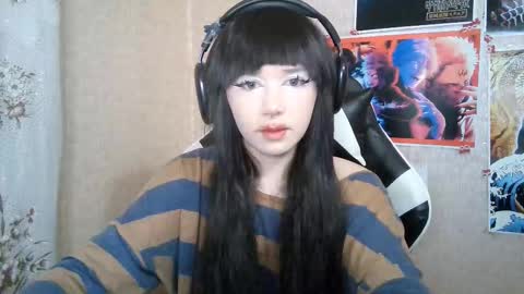 Mila online show from March 25, 6:36 pm