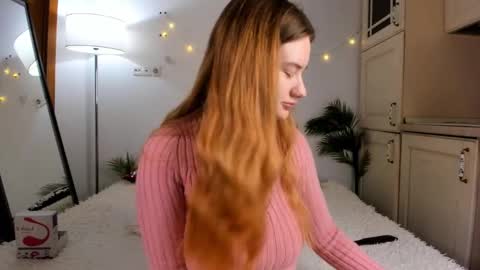 Snapshot of sonya_baby chatting on February 12, 3:38 pm SONIA online show from February 12, 3:38 pm