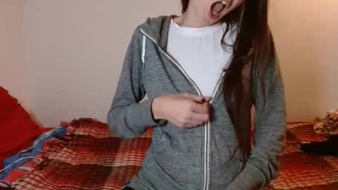 SonyaSays online show from December 4, 9:36 pm