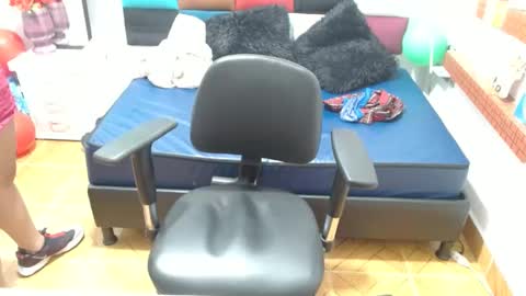 sophi4__ online show from December 13, 8:04 pm