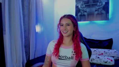 sophie online show from December 14, 5:40 am