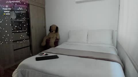 Snapshot of sophi_moreno chatting on September 21, 10:58 pm Sofi online show from September 21, 10:58 pm