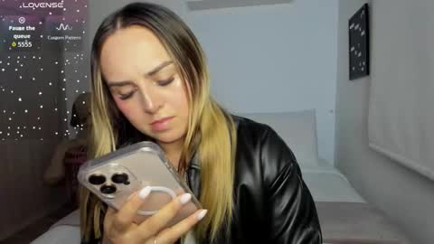 Sofi online show from February 17, 2:43 am