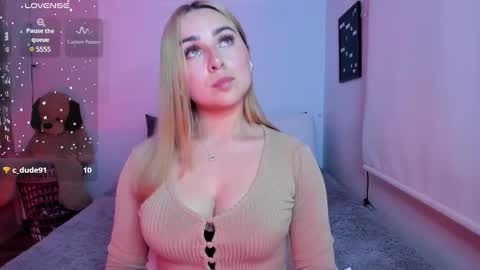 Snapshot of sophi_moreno chatting on January 23, 4:09 am Sofi online show from January 23, 4:09 am