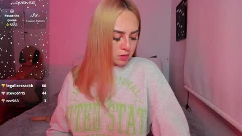Snapshot of sophi_moreno chatting on January 11, 6:03 am Sofi online show from January 11, 6:03 am