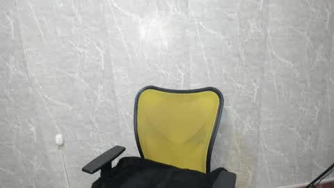 Sophi Thaylorr online show from December 4, 3:11 pm