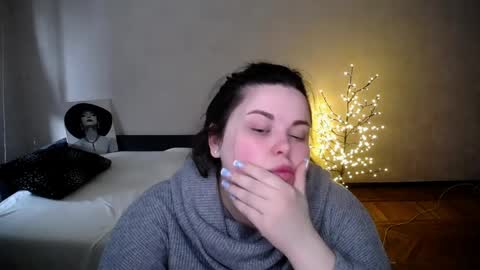 sophia__olsen online show from April 1, 8:15 am