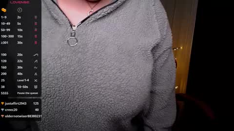 sophia__olsen online show from February 15, 9:27 am