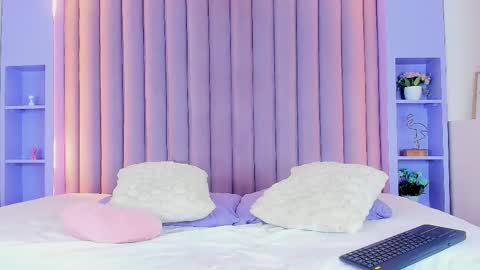Sophi  online show from February 26, 5:57 am