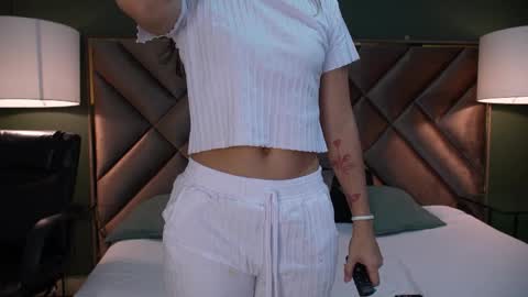 Sofia online show from April 5, 8:39 pm