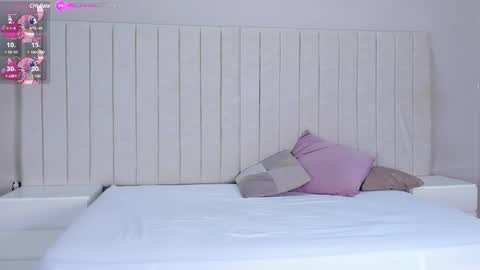 Snapshot of sophia_loren__ chatting on March 6, 12:43 am Special Transmission on August 31 at 0900 Colombia accompany me and enjoyment online show from March 6, 12:43 am