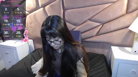 Sophi  online show from September 29, 3:33 pm