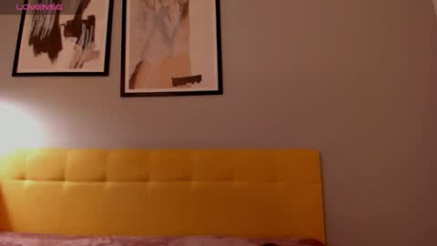 Snapshot of sophiaa_sensual chatting on February 18, 4:37 am Sophia online show from February 18, 4:37 am