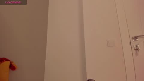 Snapshot of sophiaa_sensual chatting on January 8, 1:42 am Sophia online show from January 8, 1:42 am