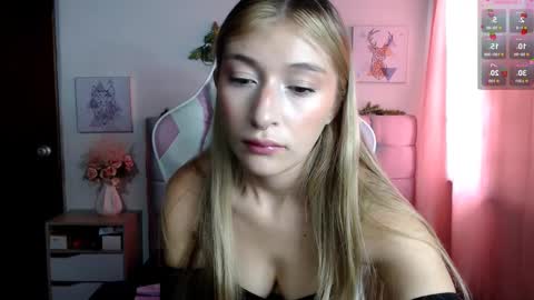 Snapshot of sophiaalee chatting on September 13, 3:47 pm SophiaLee online show from September 13, 3:47 pm