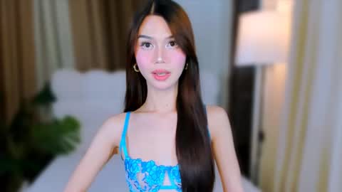 Snapshot of sophiaarmani chatting on March 11, 1:23 pm sophiaarmani online show from March 11, 1:23 pm