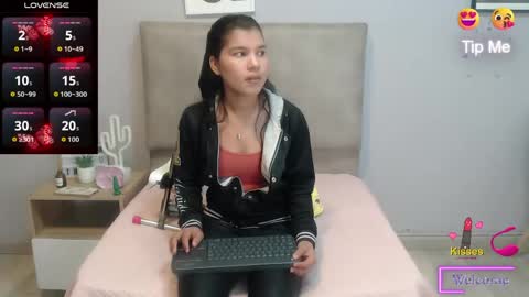 Sophia Bedford online show from April 20, 1:03 pm