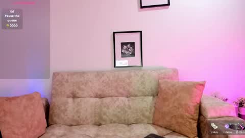 sophiacolemann online show from December 3, 2:42 am