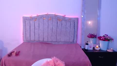 Sophiee online show from December 19, 5:14 am