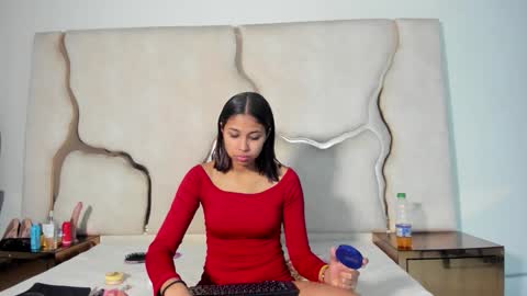 Sophia online show from December 15, 7:32 pm