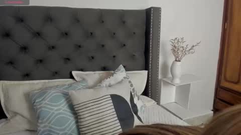 sophiapaz online show from September 18, 8:24 pm