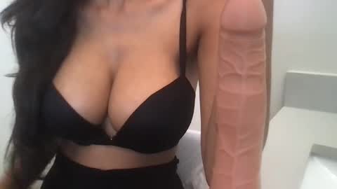 Sophia online show from October 17, 3:16 pm