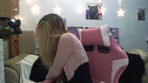 Snapshot of sophiasonata chatting on September 20, 6:44 pm SophiaSonata online show from September 20, 6:44 pm