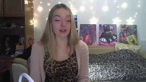 Snapshot of sophiasonata chatting on January 8, 4:22 pm SophiaSonata online show from January 8, 4:22 pm