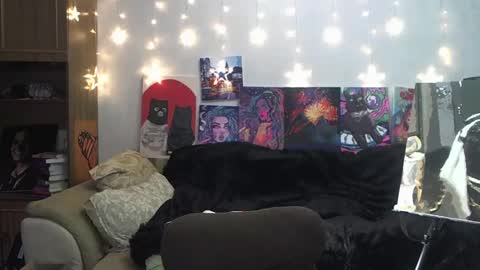 Snapshot of sophiasonata chatting on February 18, 7:19 pm SophiaSonata online show from February 18, 7:19 pm