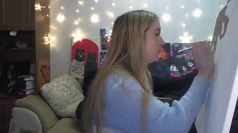 Snapshot of sophiasonata chatting on February 19, 7:37 pm SophiaSonata online show from February 19, 7:37 pm
