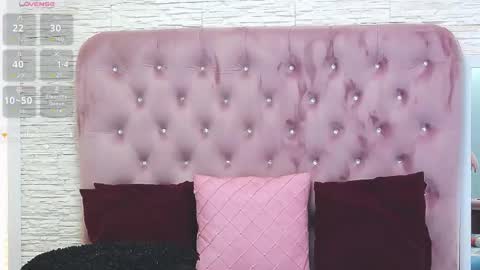 Snapshot of sophiastarr10 chatting on February 26, 7:53 pm sophiastarr10 online show from February 26, 7:53 pm