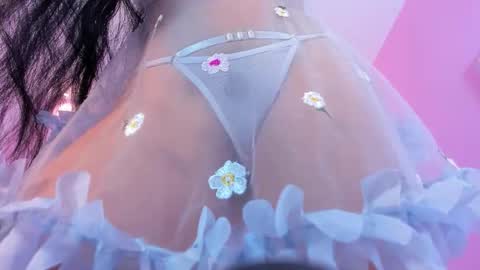 S O P H I A  online show from October 16, 1:22 pm