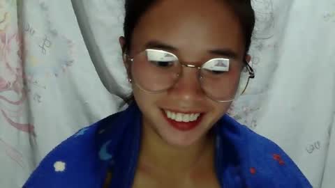 sophie_193 online show from May 4, 6:03 pm