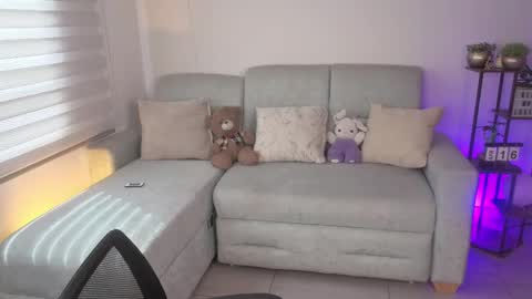 Sophie  online show from April 23, 2:51 pm