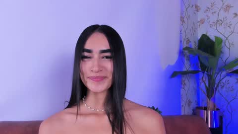 Snapshot of sophie_deargb chatting on January 25, 1:43 am Sofia santodomingo online show from January 25, 1:43 am