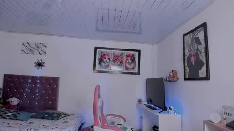 sophie doll online show from November 15, 7:04 pm