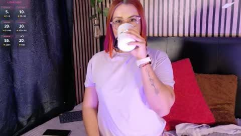 sophie_new25 online show from October 18, 12:20 pm