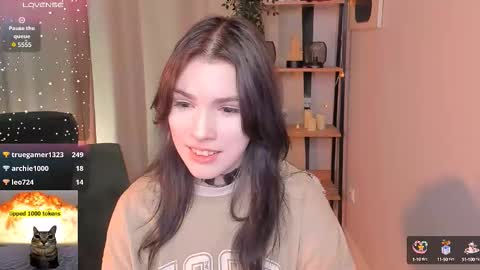 Snapshot of sophie_nomenal_ chatting on September 19, 9:40 pm sophie_nomenal_ online show from September 19, 9:40 pm