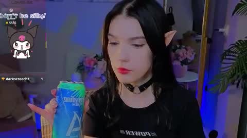 sophie_nomenal_ online show from October 21, 2:21 pm