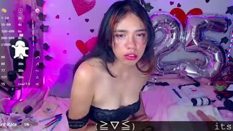 Sophie  online show from February 19, 4:00 pm