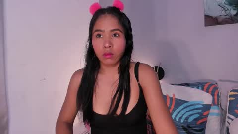 sophie_w1 online show from November 12, 12:40 pm