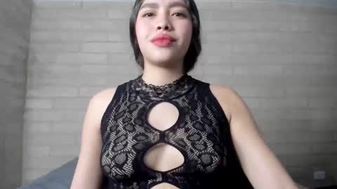 sophiebellucci online show from November 8, 4:48 am