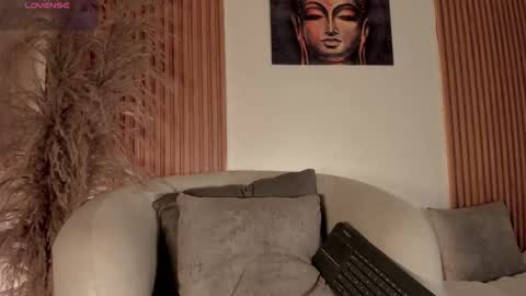 Sophie online show from February 6, 12:25 am