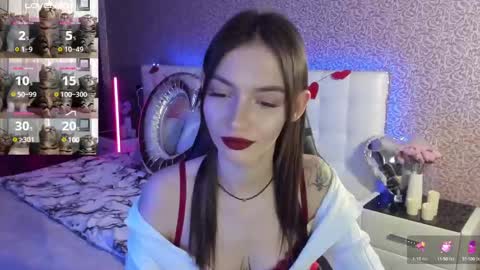 Sophie online show from February 12, 2:54 pm