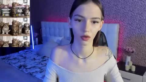 Sophie online show from February 6, 7:02 am