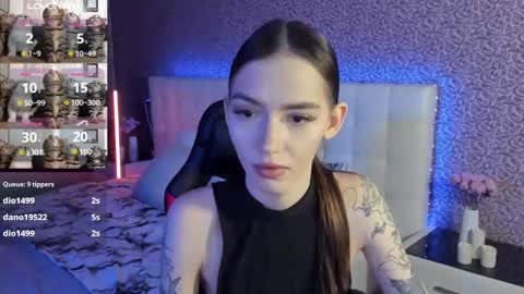 Sophie online show from February 4, 9:49 am