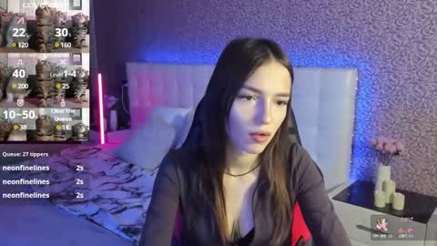 Sophie online show from February 5, 9:36 am