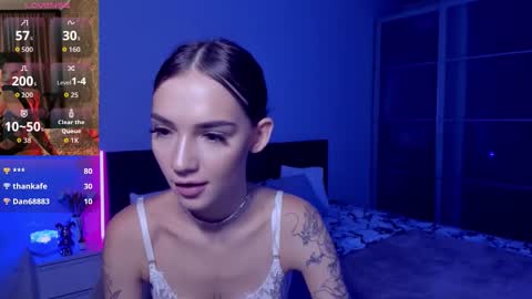 Sophie online show from October 19, 10:36 pm