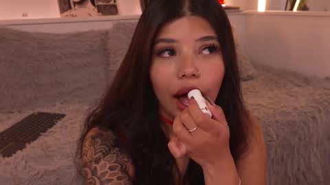 Sophiee  online show from February 4, 9:19 pm