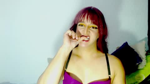 sophiehillsxo online show from February 24, 12:09 am